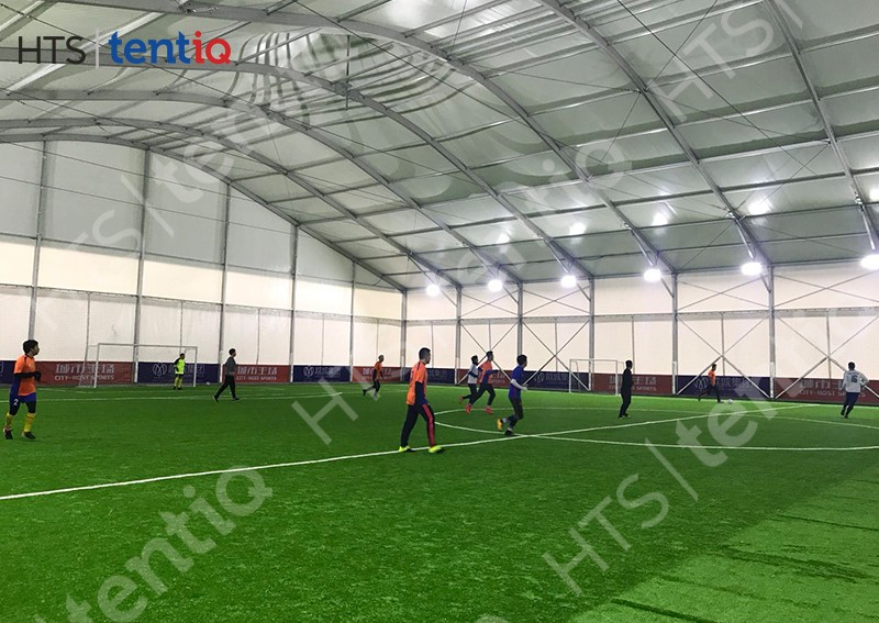 足球場大棚全方位解決方案，滿足項目全年任何季節(jié)均可順利進行