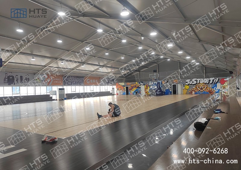 室外籃球場頂棚