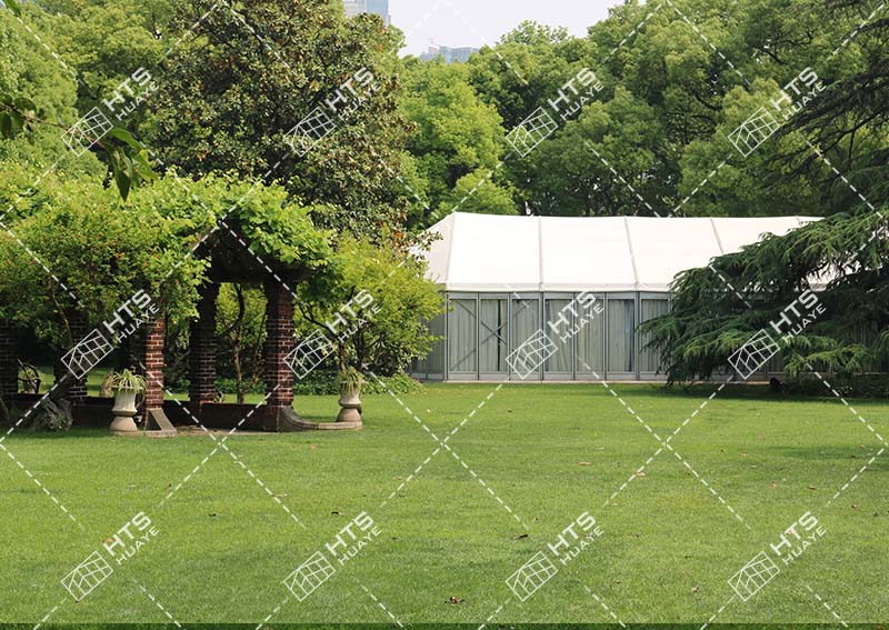 鋁合金結(jié)構(gòu)篷房在五星級酒店行業(yè)的應(yīng)用，不是住宿，而是活動空間